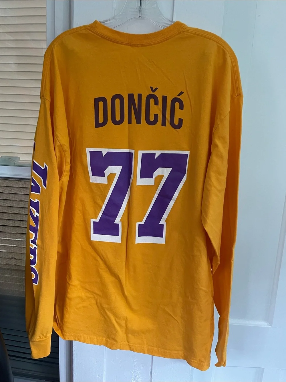 Men's Crewneck Sweatshirt in Gold with Purple '77' Lakers Graphic